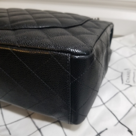Chanel Clasic Caviar double flap maxi purse - Picture 14 of 16